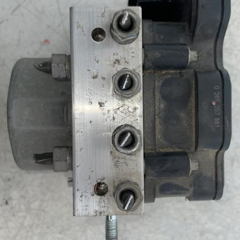 Bloc ABS (freins anti-blocage) RENAULT CLIO 4 Bloc ABS (freins anti-blocage) RENAULT CLIO 4