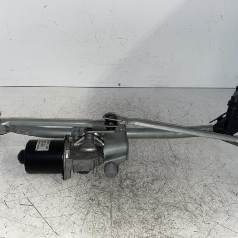 Moteur essuie glace avant BMW SERIE 1 E87 Moteur essuie glace avant BMW SERIE 1 E87
