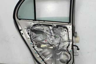 Porte arriere gauche TOYOTA YARIS 2 Photo n°5