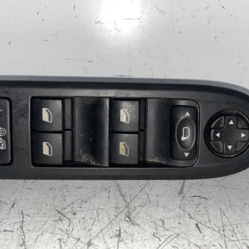 Interrupteur de leve vitre avant gauche PEUGEOT 508 1 SW