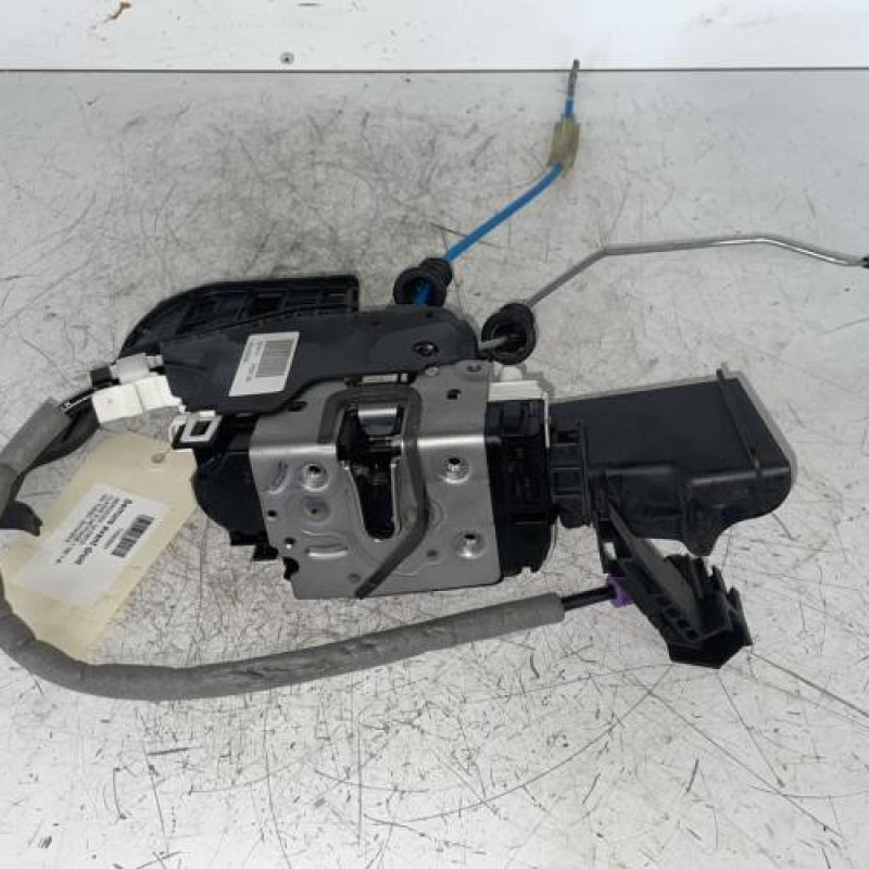 Serrure avant droit MERCEDES CLASSE B 246 Serrure avant droit MERCEDES CLASSE B 246