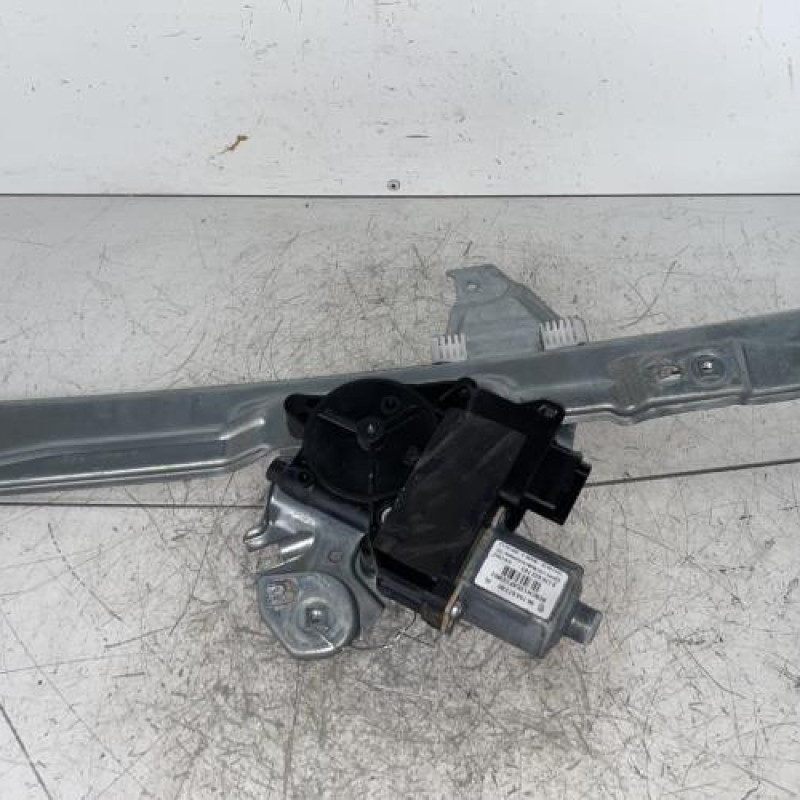 Leve vitre electrique avant droit PEUGEOT 308 1