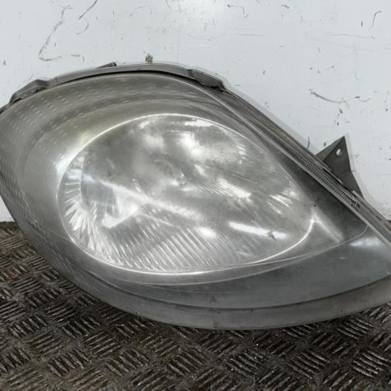 Optique avant principal droit (feux)(phare) RENAULT TRAFIC 2