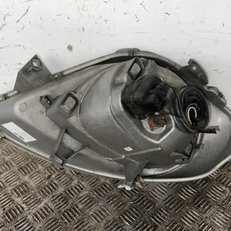 Optique avant principal droit (feux)(phare) RENAULT TRAFIC 2
