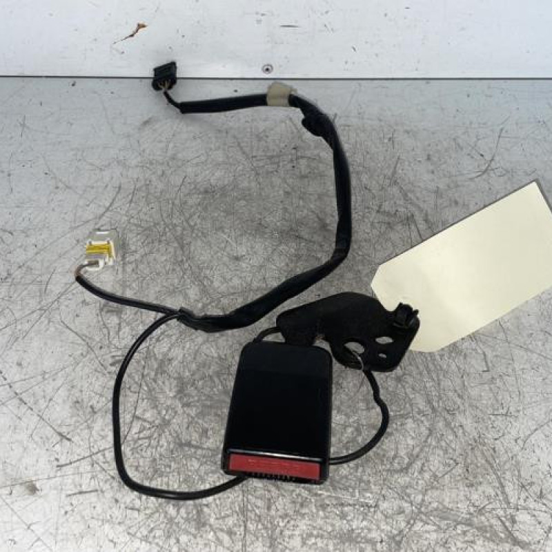 Attache ceinture arriere gauche PEUGEOT 308 1 SW