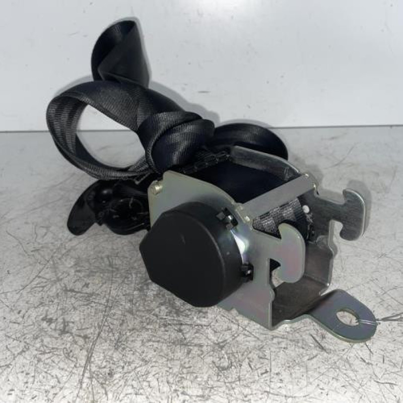 Ceinture arriere centrale PEUGEOT 308 1 SW Ceinture arriere centrale PEUGEOT 308 1 SW