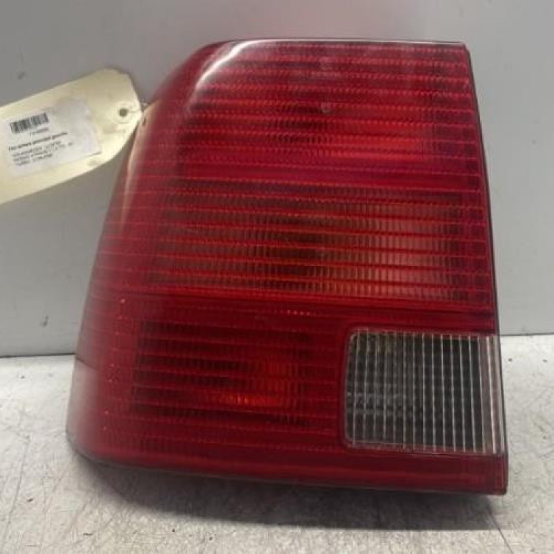 Feu arriere principal gauche (feux) VOLKSWAGEN PASSAT 4