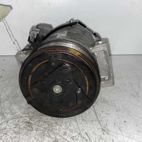 Compresseur clim RENAULT CLIO 4 Photo n°1