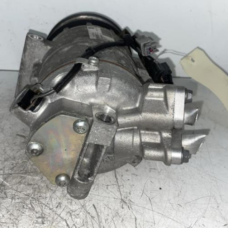 Compresseur clim RENAULT CLIO 4