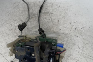 Serrure avant gauche VOLKSWAGEN POLO 4