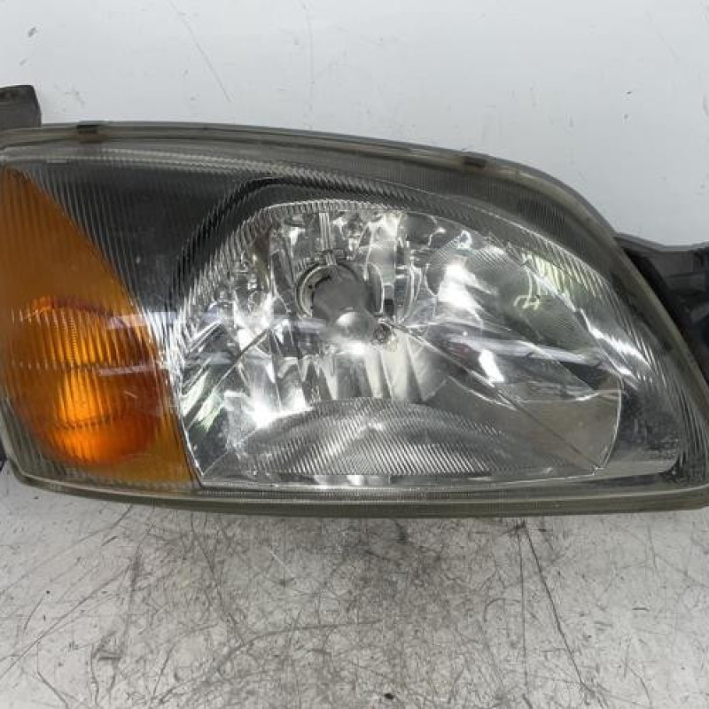 Optique avant principal droit (feux)(phare) FORD FIESTA 4