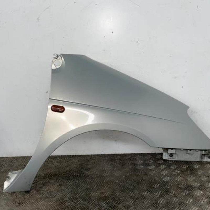 Aile avant droit RENAULT SCENIC 1 Aile avant droit RENAULT SCENIC 1