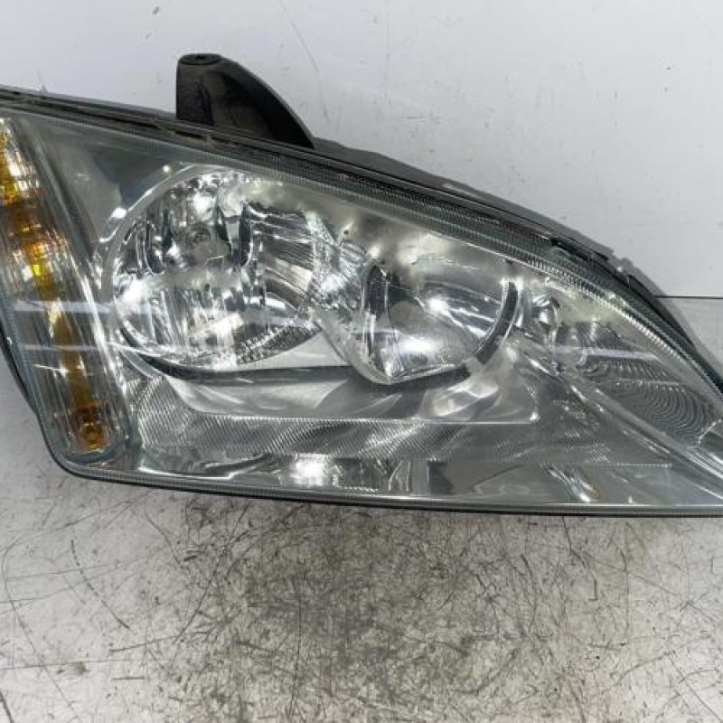 Optique avant principal droit (feux)(phare) FORD FOCUS 2
