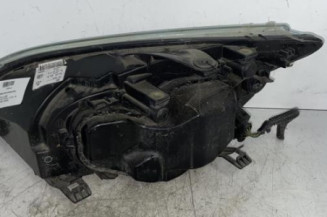 Optique avant principal droit (feux)(phare) FORD FOCUS 2
