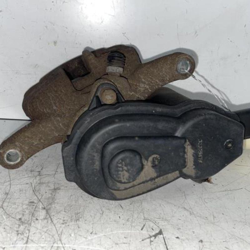 Etrier arriere droit (freinage) AUDI A4 3 Etrier arriere droit (freinage) AUDI A4 3
