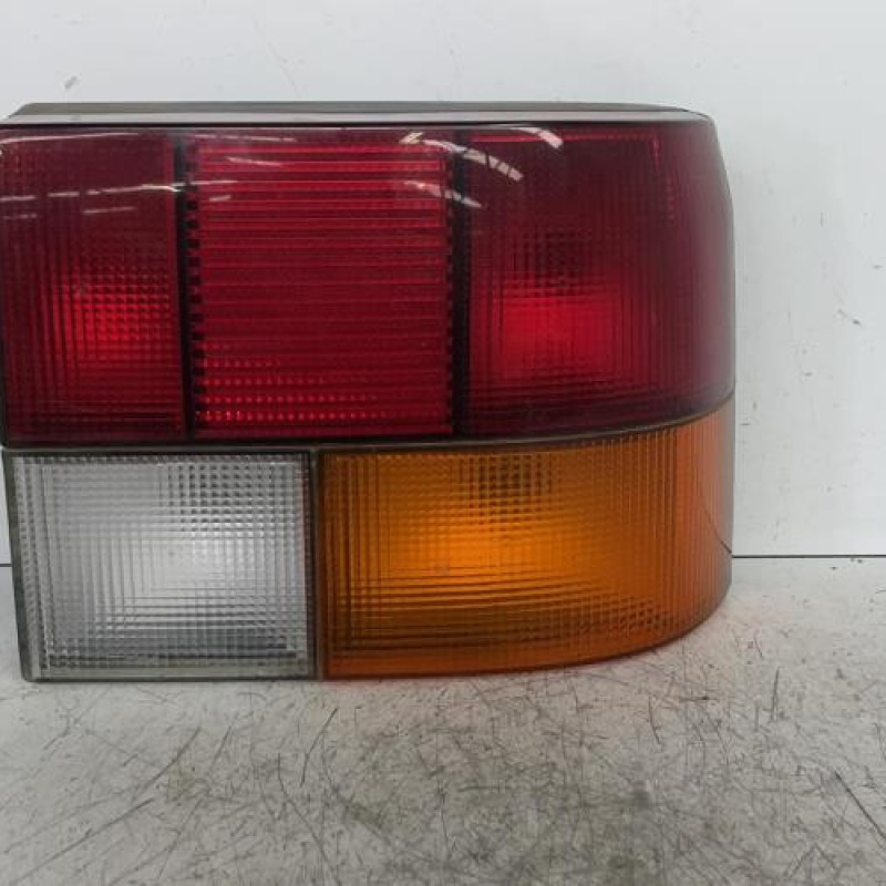 Feu arriere principal droit (feux) RENAULT R19