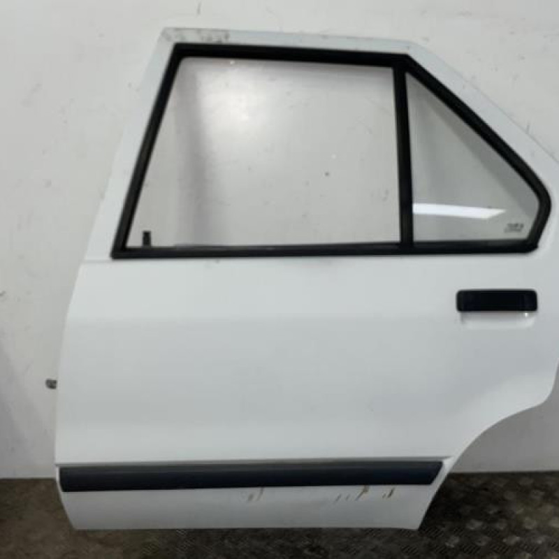Porte arriere gauche RENAULT R19 Porte arriere gauche RENAULT R19