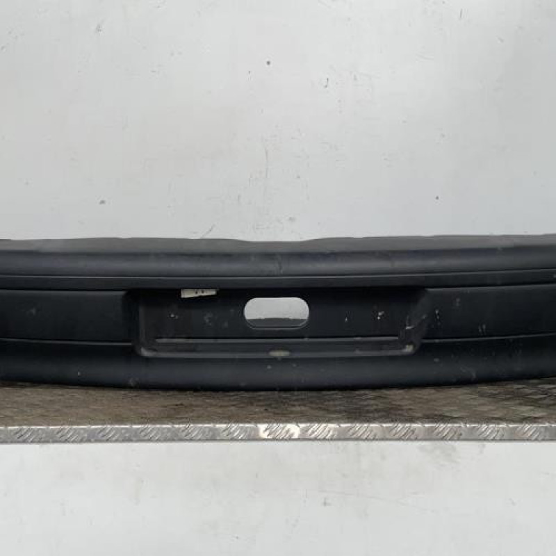 Pare choc arriere RENAULT CLIO 1