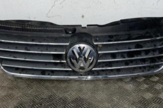 Calandre VOLKSWAGEN PASSAT 4 Photo n°1