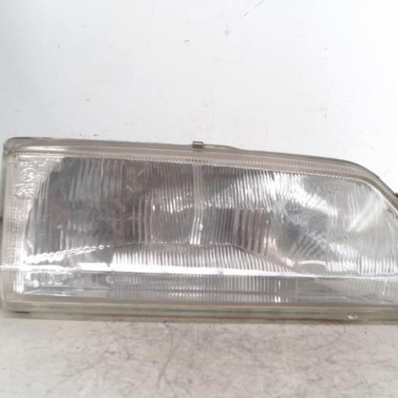 Optique avant principal droit (feux)(phare) PEUGEOT 106