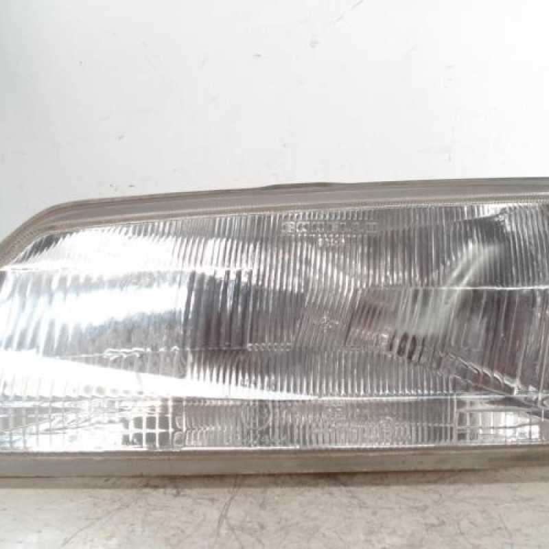 Optique avant principal gauche (feux)(phare) PEUGEOT 106