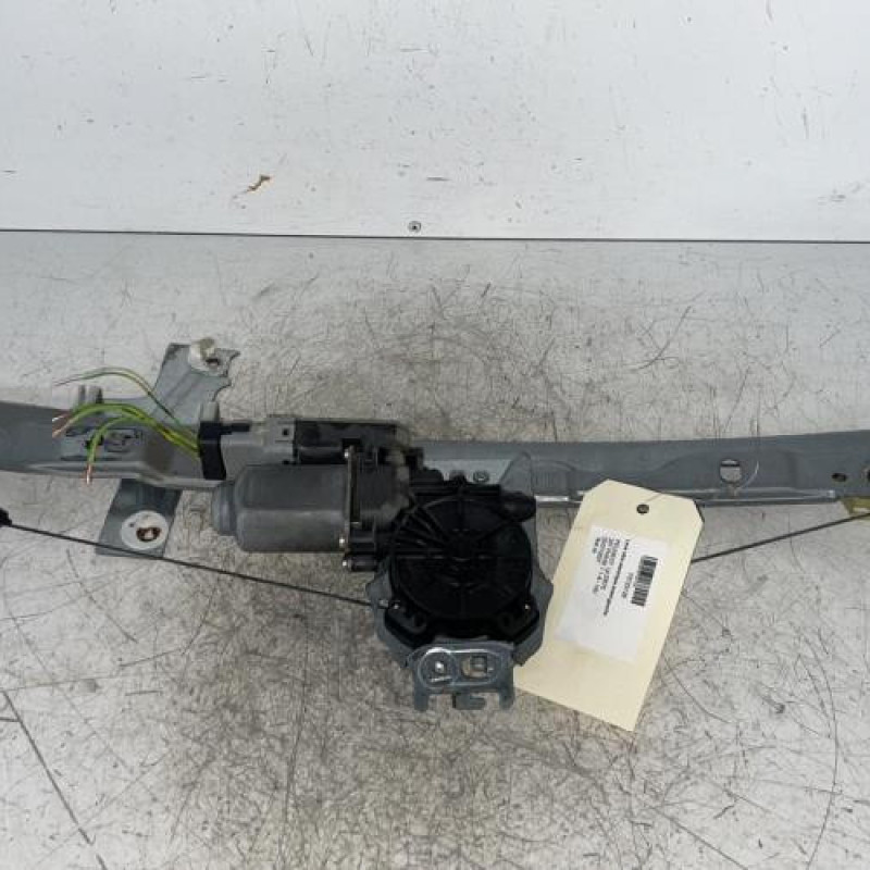 Leve vitre electrique avant gauche PEUGEOT 207