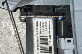 Leve vitre electrique avant gauche PEUGEOT 207 Photo n°6