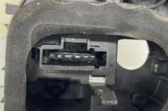 Platine feu arriere gauche CITROEN C4 CACTUS Photo n°3