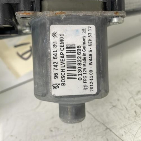 Leve vitre electrique avant droit PEUGEOT 208 1