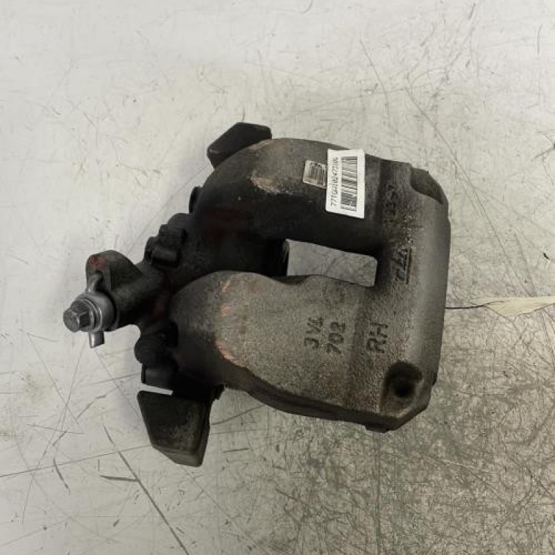 Etrier avant droit (freinage) PEUGEOT 3008 2