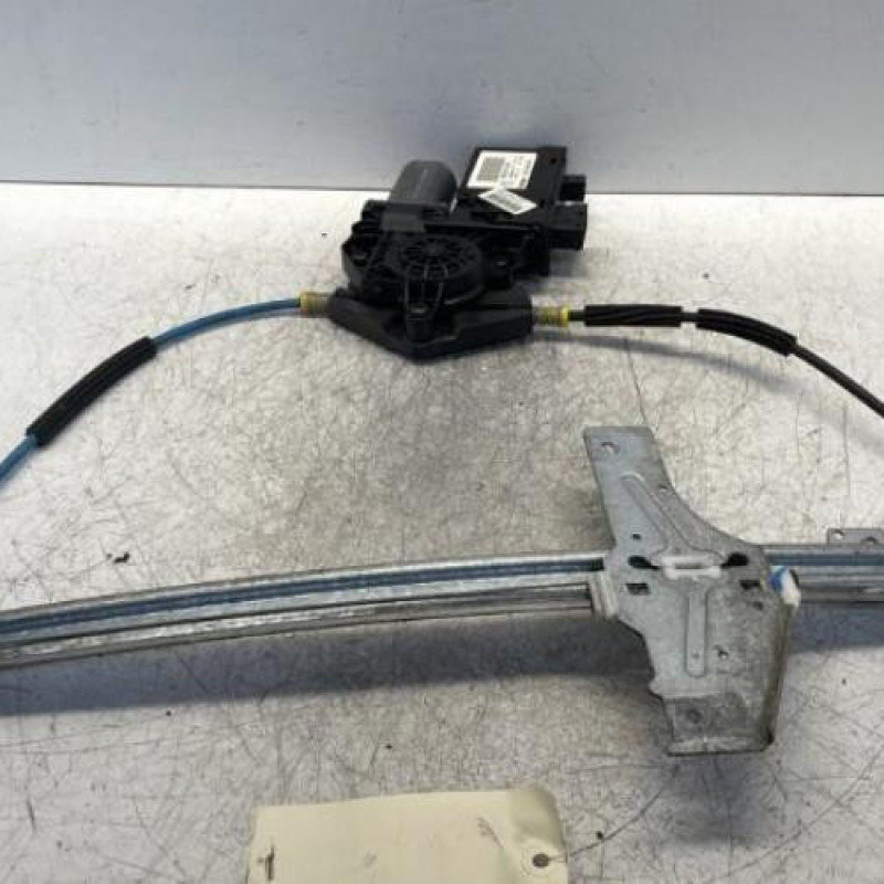 Leve vitre electrique avant droit PEUGEOT 307