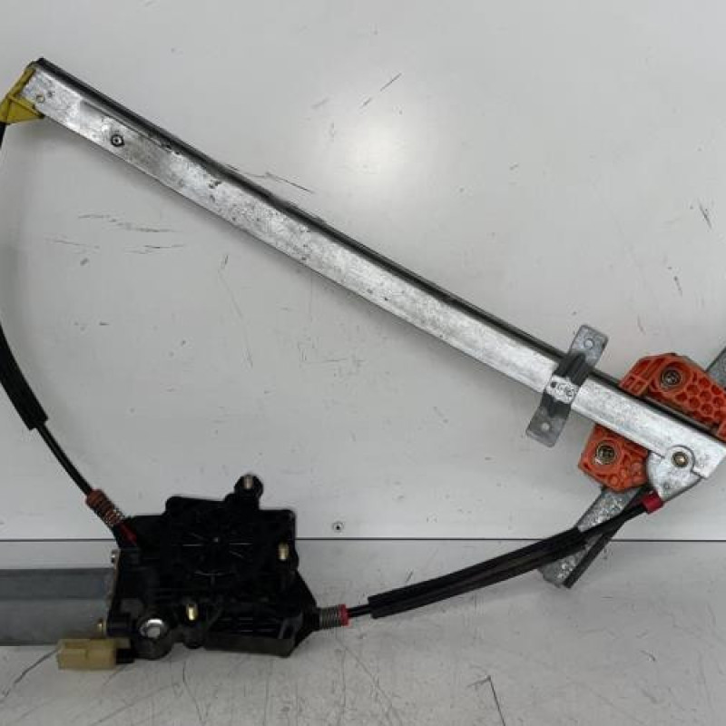 Leve vitre electrique avant gauche FORD FIESTA 4