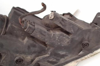 Optique avant principal gauche (feux)(phare) VOLKSWAGEN PASSAT 5