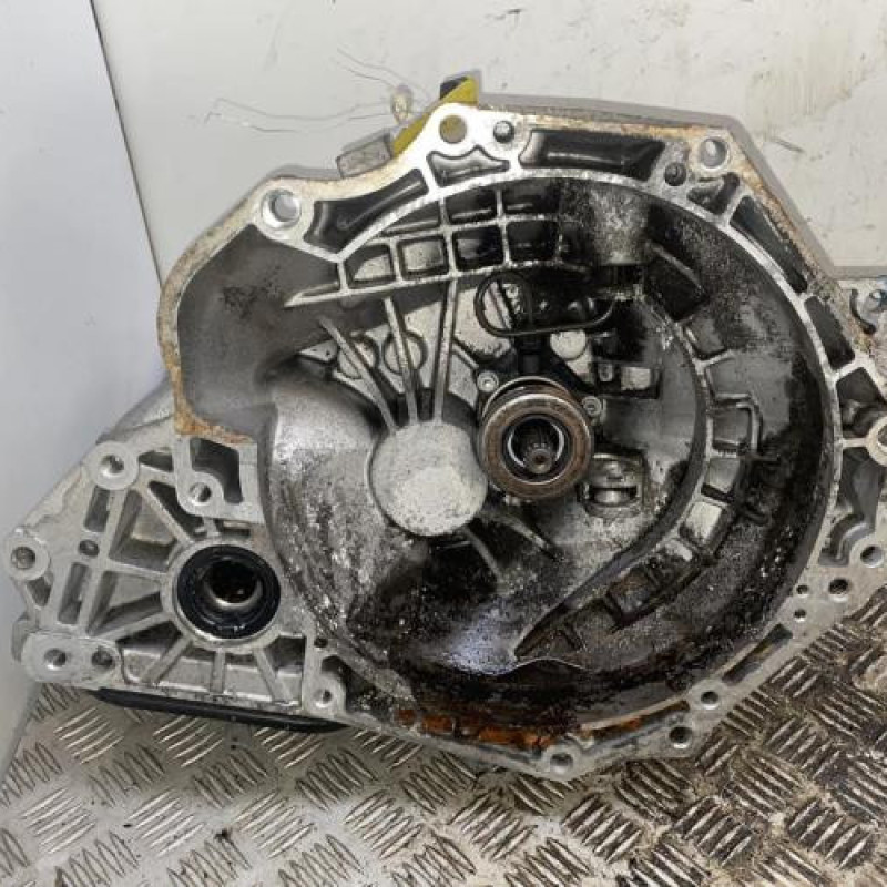 Boite de vitesses OPEL CORSA D