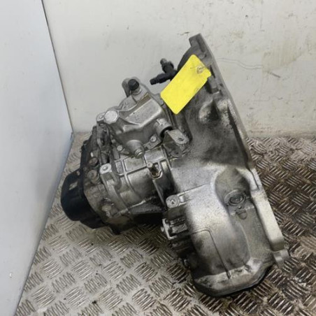 Boite de vitesses OPEL CORSA D
