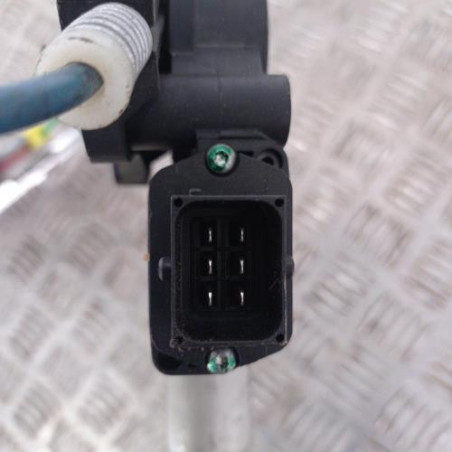 Leve vitre electrique avant gauche OPEL CORSA D