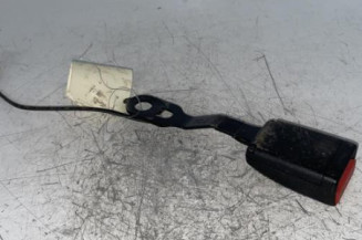 Attache ceinture avant gauche PEUGEOT 208 1 Photo n°1