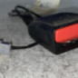 Attache ceinture avant gauche PEUGEOT 208 1