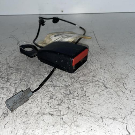 Attache ceinture avant droit DACIA SANDERO 2 Photo n°1