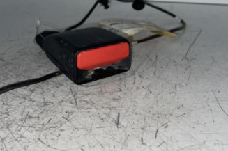 Attache ceinture avant droit DACIA SANDERO 2