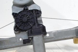 Leve vitre electrique arriere droit RENAULT CLIO 4 Photo n°1