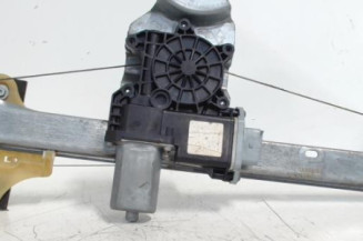 Leve vitre electrique avant gauche RENAULT CLIO 4 Photo n°1