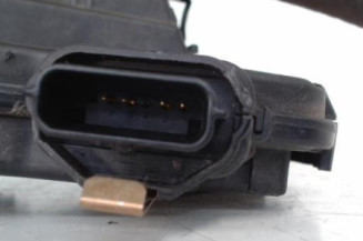Serrure arriere droit RENAULT CLIO 4