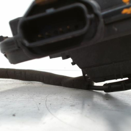 Serrure avant droit RENAULT CLIO 4