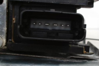 Leve vitre electrique avant gauche PEUGEOT 208 1