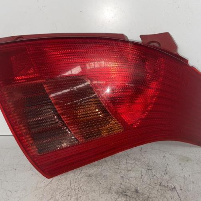 Feu arriere principal droit (feux) SUZUKI SWIFT 3