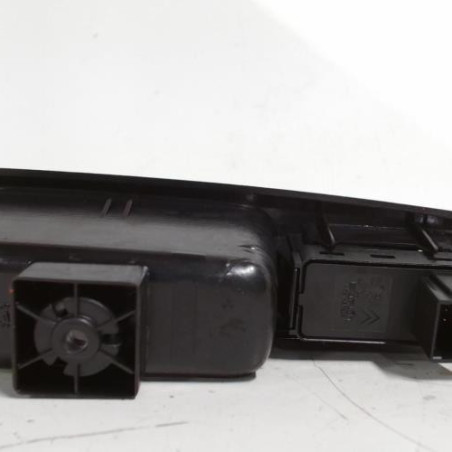 Interrupteur de leve vitre arriere gauche PEUGEOT 3008 1
