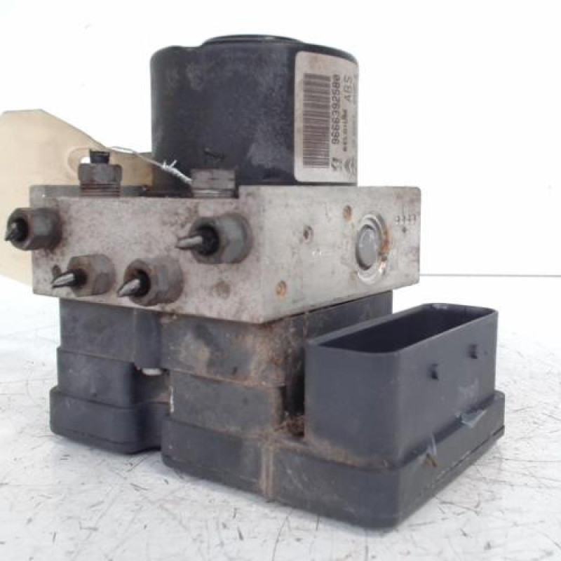 Bloc ABS (freins anti-blocage) CITROEN C3 2 Bloc ABS (freins anti-blocage) CITROEN C3 2