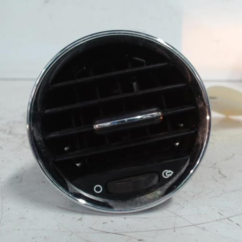Aerateur tableau de bord avant gauche PEUGEOT 3008 1