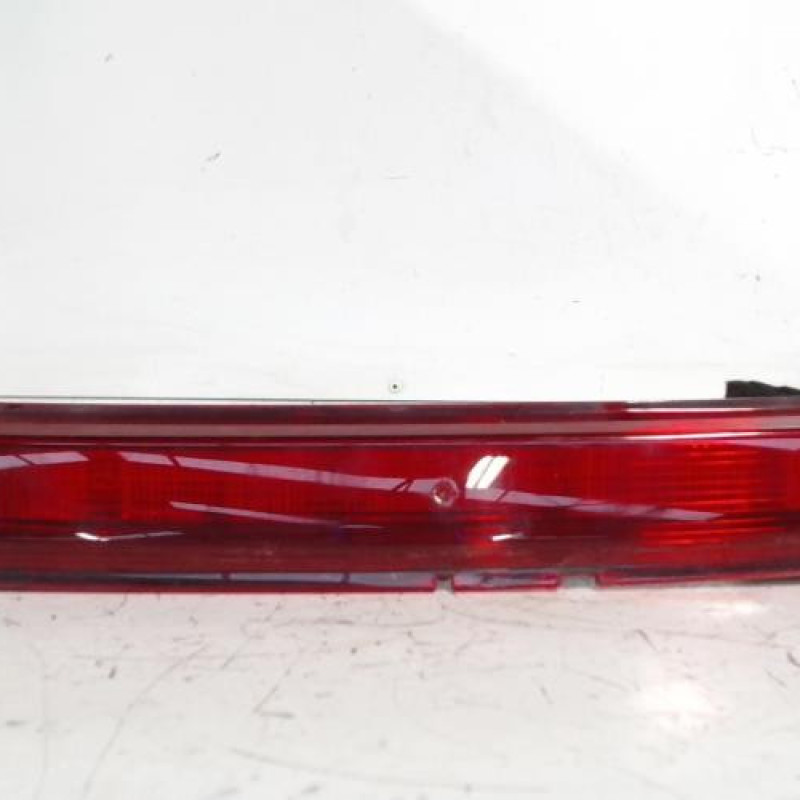 Feu arriere stop central RENAULT CLIO 4 Feu arriere stop central RENAULT CLIO 4